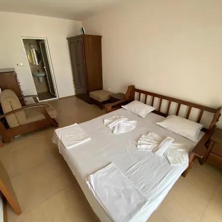 公寓 Kamelia Grand Apartments *